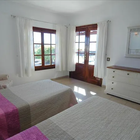 Villa Casa Los Mojones Dos - 4 Bedroom - Great Pool Area - Perfect For Families - Jacuzzi *