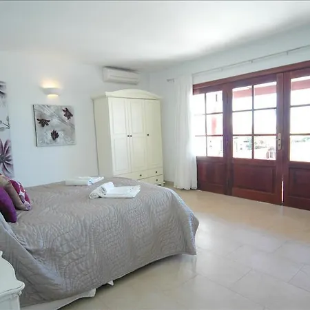 Casa Los Mojones Dos - 4 Bedroom - Great Pool Area - Perfect For Families - Jacuzzi Willa Puerto del Carmen (Lanzarote)